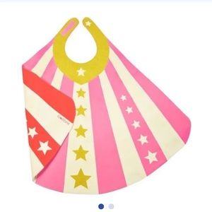 Like new EUC Loveland reversible cape